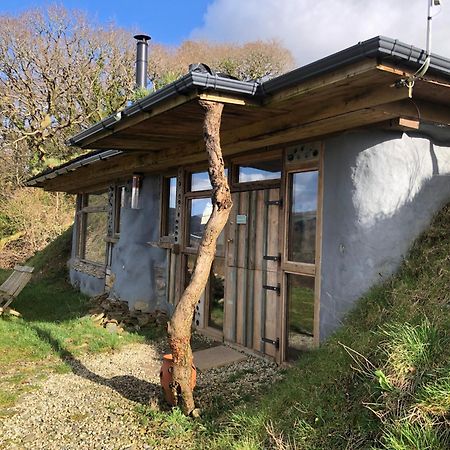 Rabbits 1Or 2 Bedroom Hobbit Style Hillset Earthen Dartmoor Eco Home South Brent Exteriör bild
