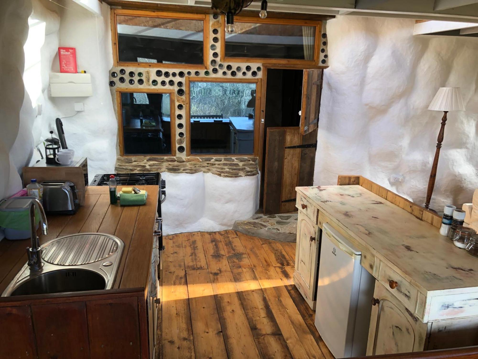 Rabbits 1Or 2 Bedroom Hobbit Style Hillset Earthen Dartmoor Eco Home South Brent Exteriör bild