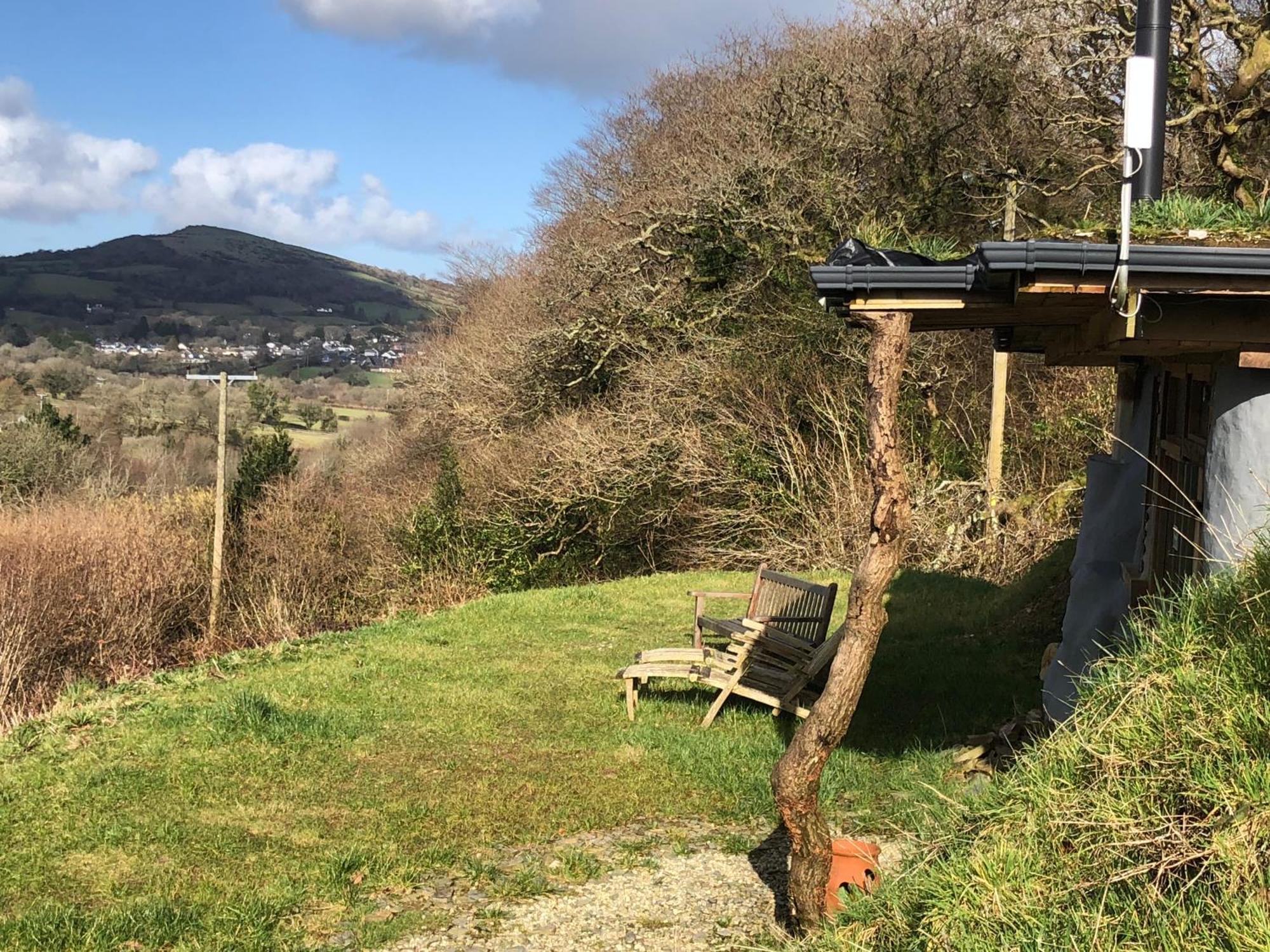 Rabbits 1Or 2 Bedroom Hobbit Style Hillset Earthen Dartmoor Eco Home South Brent Exteriör bild