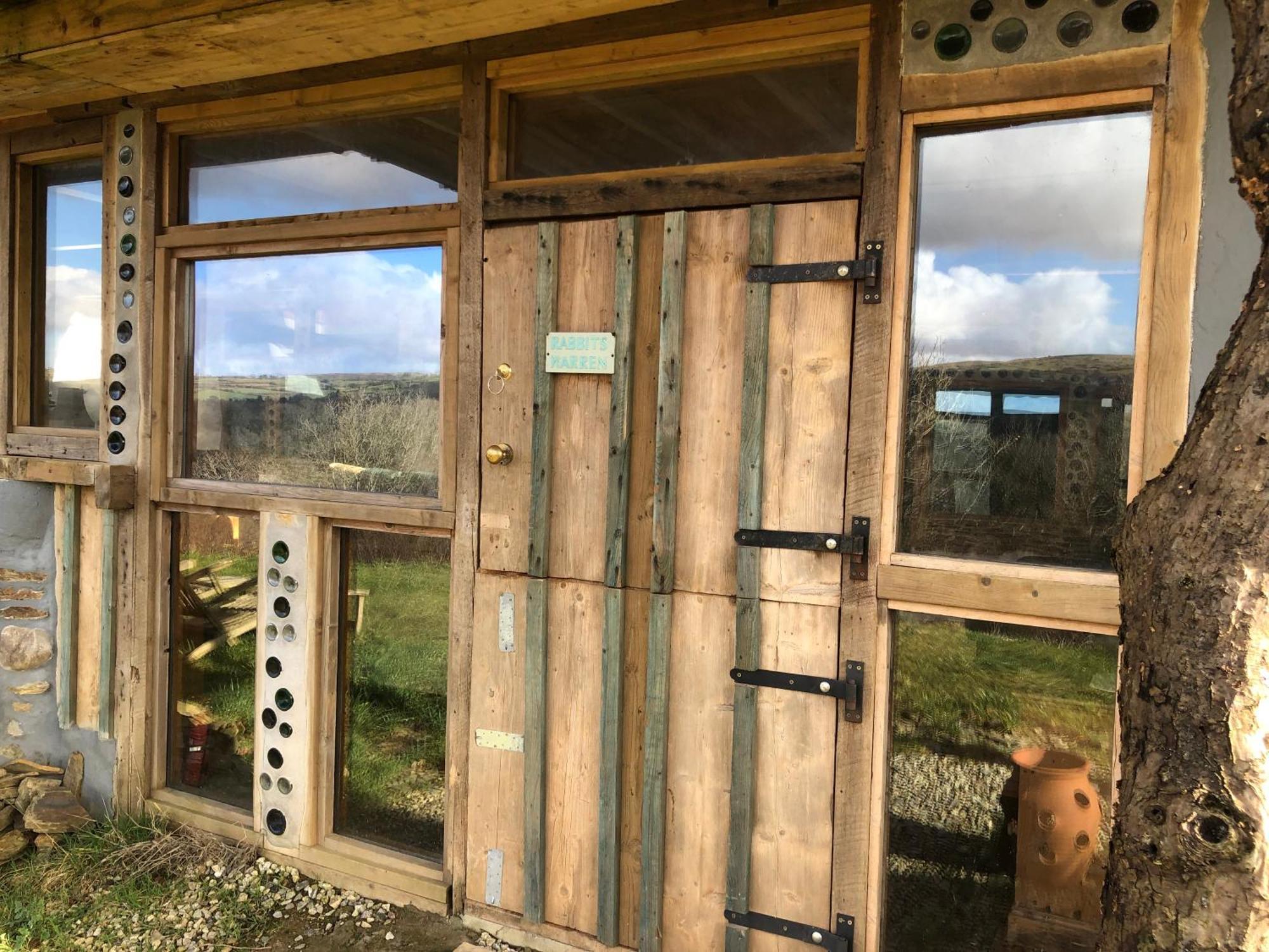 Rabbits 1Or 2 Bedroom Hobbit Style Hillset Earthen Dartmoor Eco Home South Brent Exteriör bild